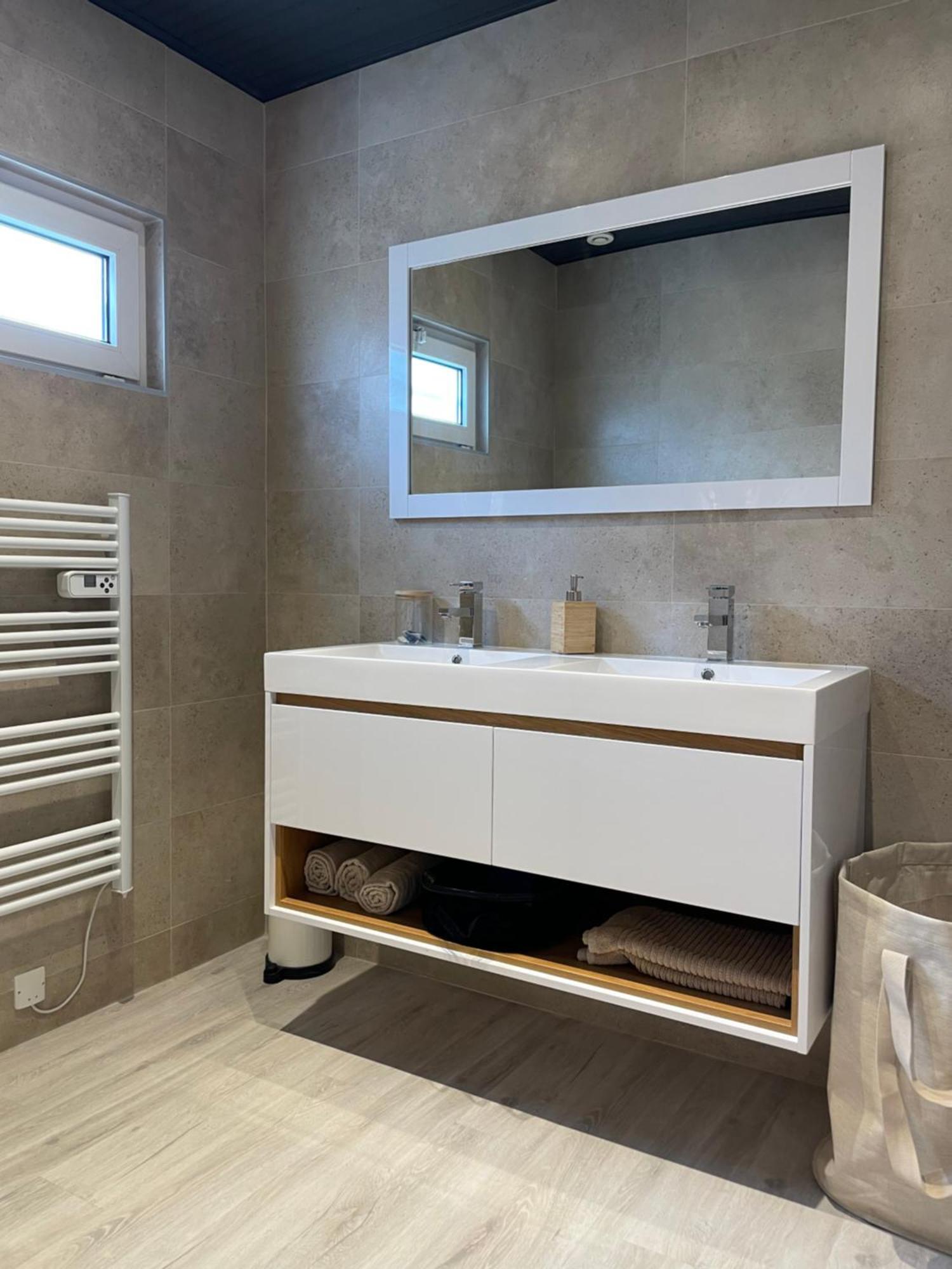 Villa Lcsm Et Studio 프롱티냥 외부 사진